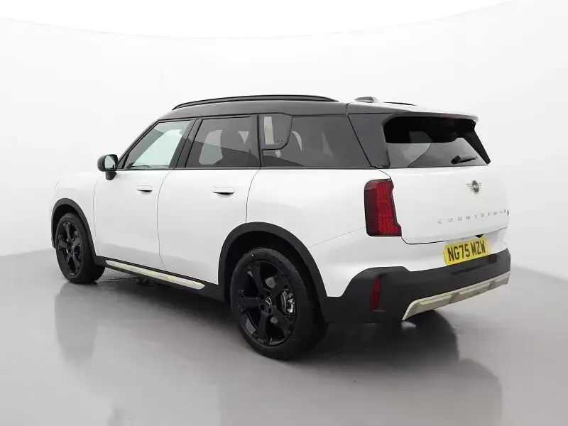 Used Mini Countryman Exclusive 215 HP (158 kW) 2025 White SUV