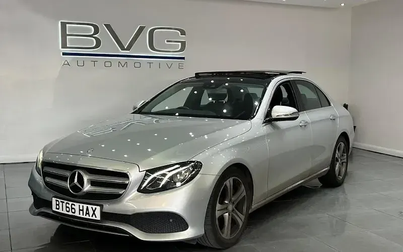 Begagnad Mercedes E220 Premium 194 HK (142 kW) 2019 Sedan