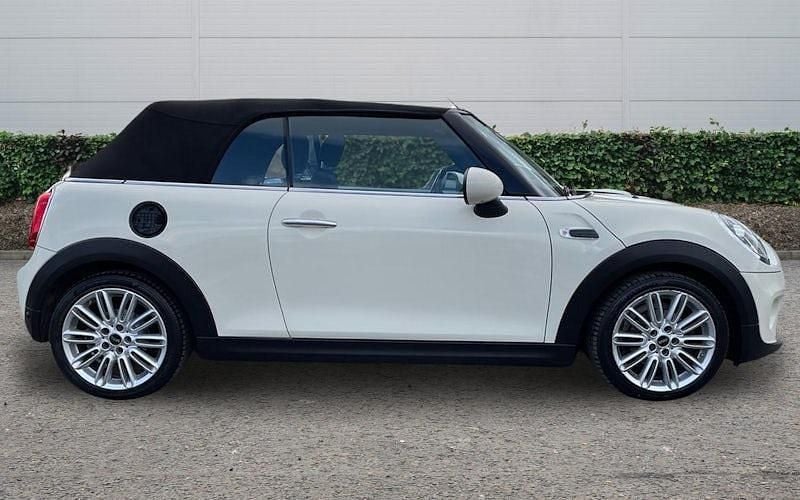 Used Mini Cooper Cabriolet 136 HP (100 kW) 2018 White Cabriolet