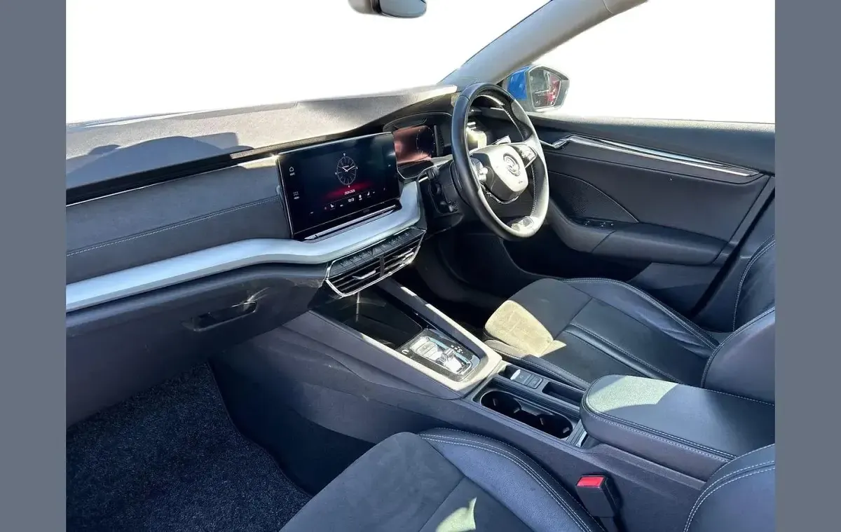 Używany Skoda Octavia SE L 113 KM (83 kW) 2021 Niebieski Kombi