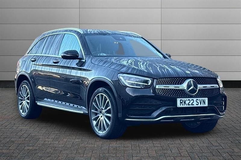 Obsidian black Used 2022 Mercedes GLC300e AMG Line Premium Estate | £32,490 (Fair price) - Image 1/4