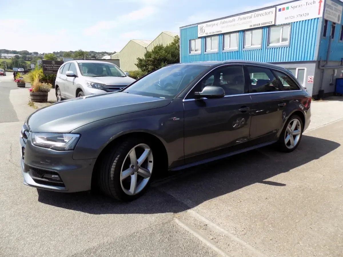 Used Audi A4 S-Line 143 HP (105 kW) 2013 Grey Estate