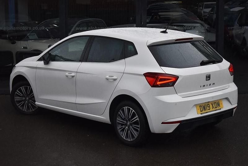 Used Seat Ibiza XCELLENCE 95 HP (69 kW) 2019 White Hatchback