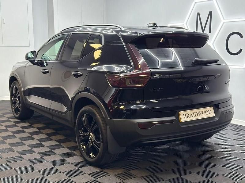 Used Volvo XC40 Inscription 163 HP (119 kW) 2020 Black SUV