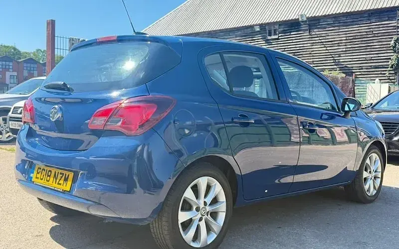 Begagnad Vauxhall Corsa 90 HK (66 kW) 2018 Blå Halvkombi