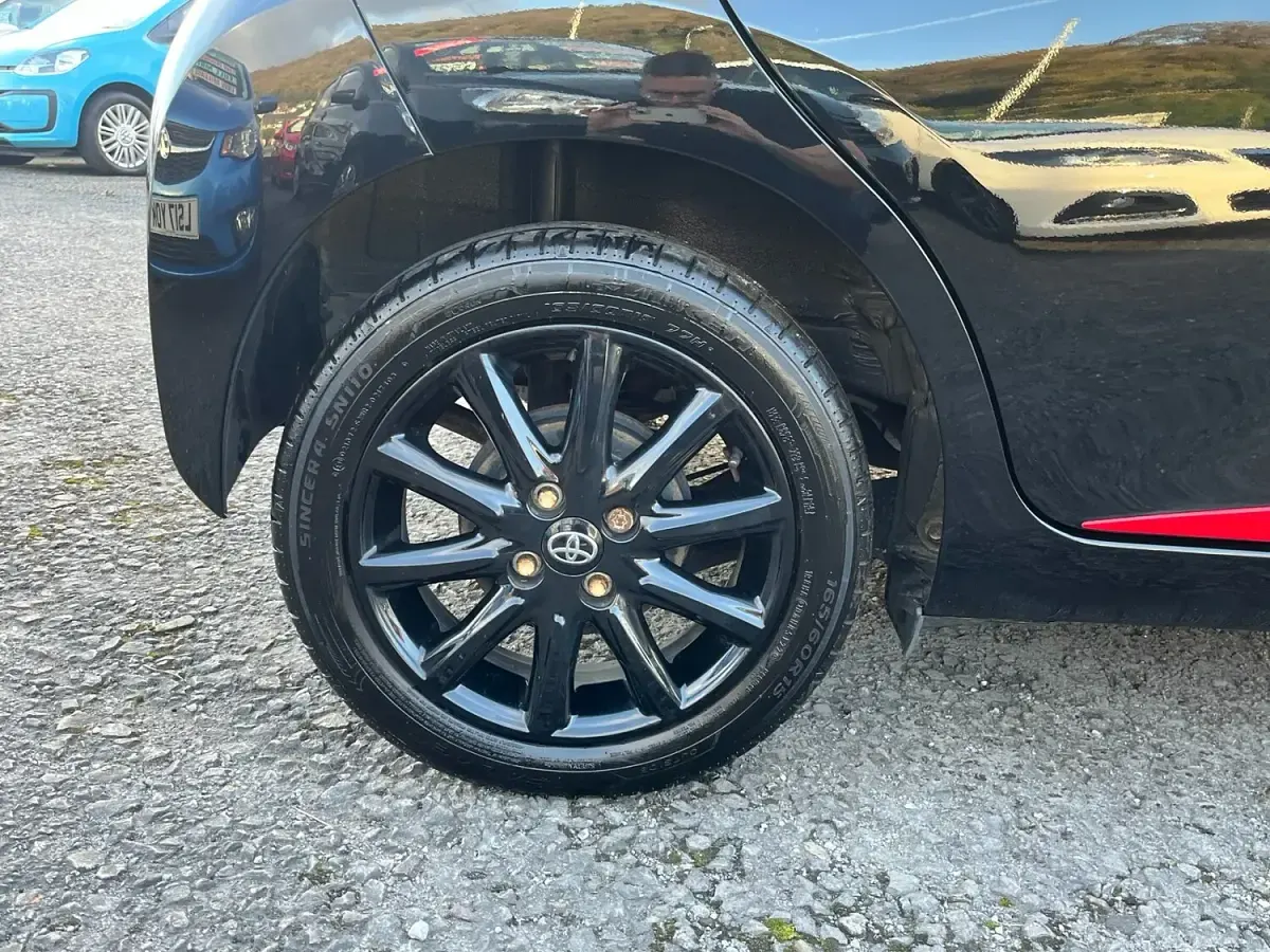 Used Toyota Aygo x-press 2018 Black Hatchback