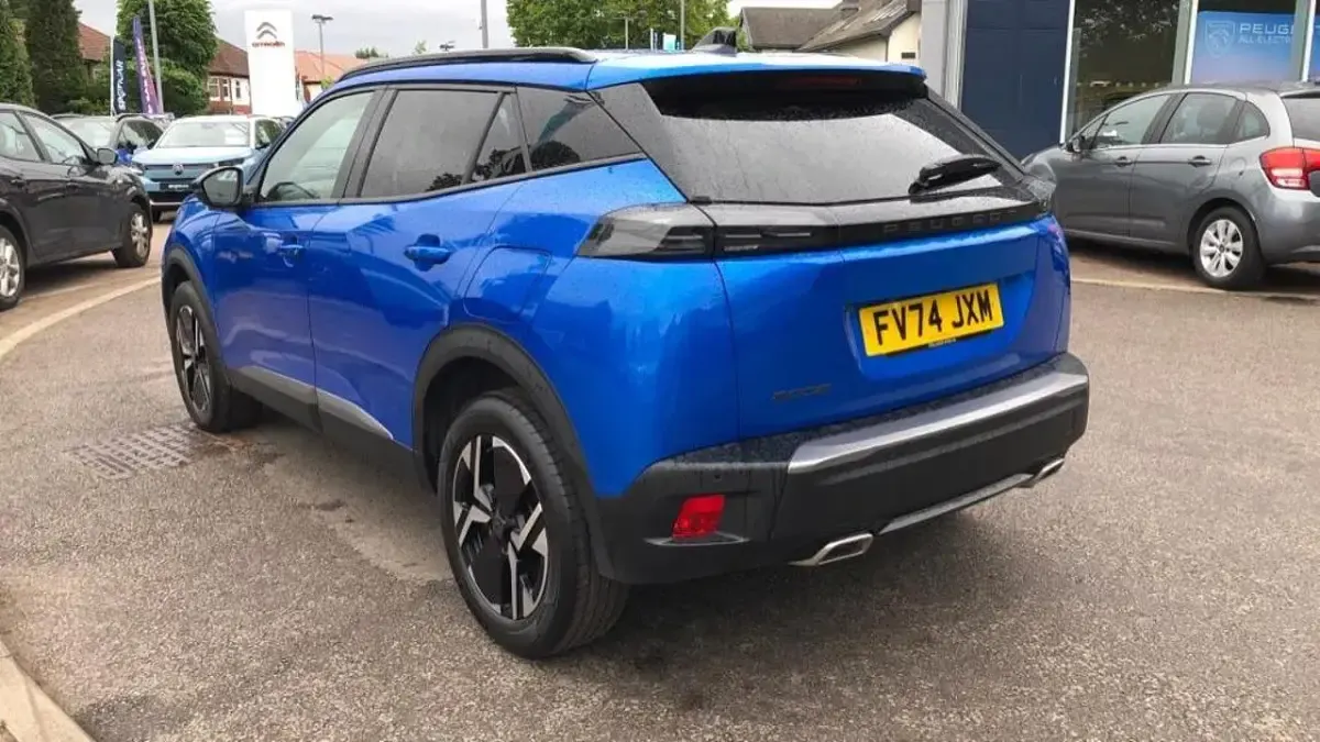 Used Peugeot 2008 Allure 129 HP (94 kW) 2024 Blue SUV