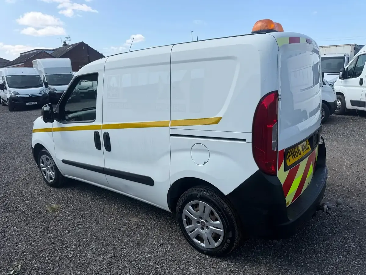Used Fiat Doblò 2016 White MPV