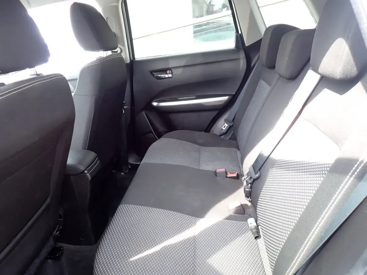Used Suzuki Vitara SZ-T 140 HP (102 kW) 2020 White SUV