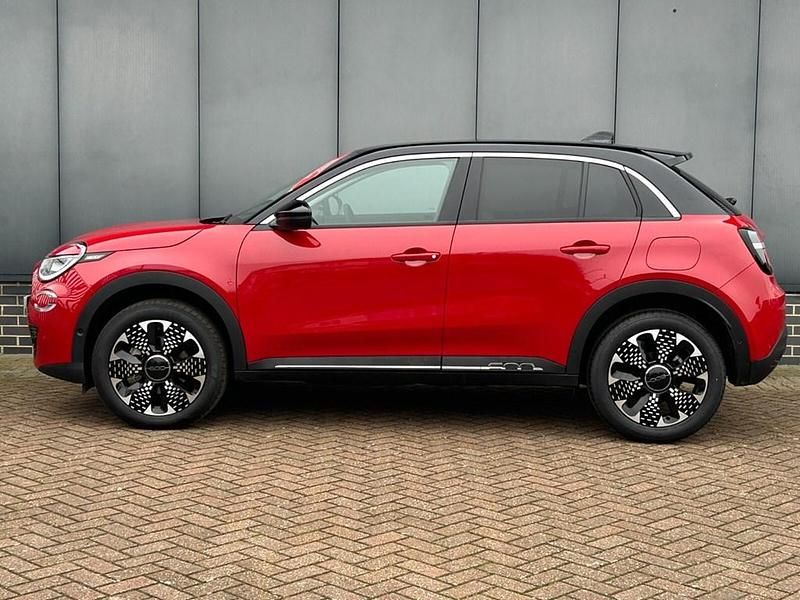 New Fiat 600 La Prima 134 HP (98 kW) 2025 Red paint Hatchback
