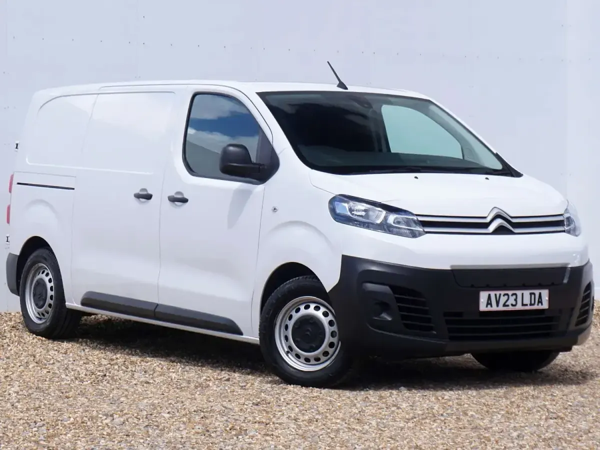 Used Citroën Dispatch 75 kW (102 HP) 2023 White MPV