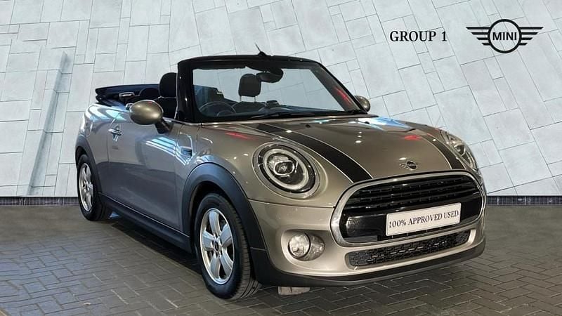 Silver Used 2019 Mini Cooper Classic Hatchback | £13,475 (Good price) - Image 1/4