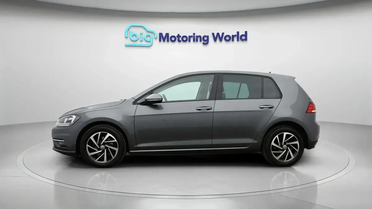Used VW Golf VII Match 116 HP (85 kW) 2019 Grey Hatchback