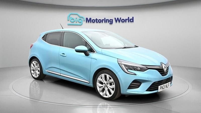 Used Renault Clio V Version S 140 HP (102 kW) 2021 Blue Hatchback