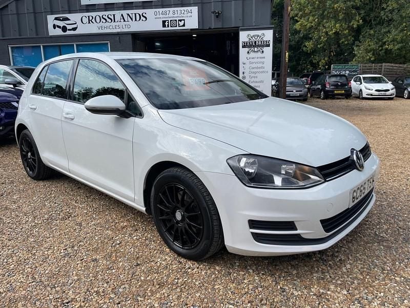 White Used 2016 VW Golf VII S Hatchback | £5,499 (Fair price) - Image 1/4