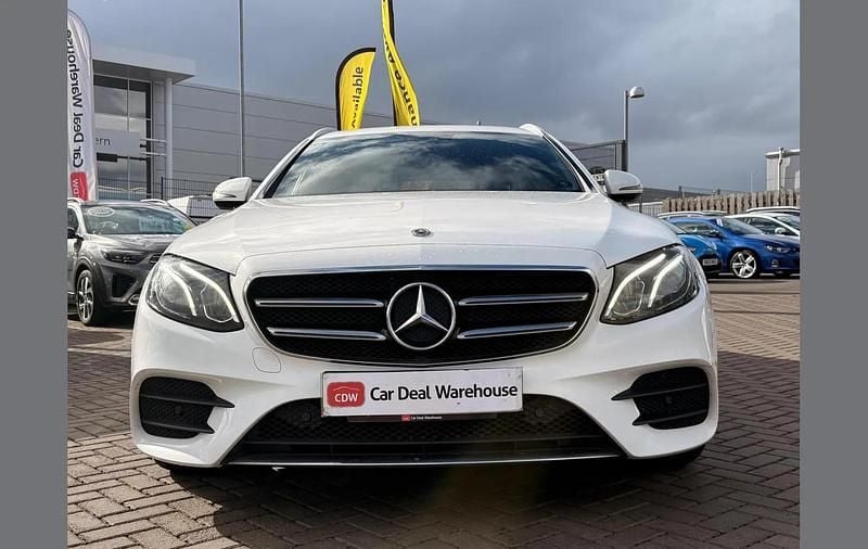 Used Mercedes E200 AMG line 180 HP (132 kW) 2020 White Estate