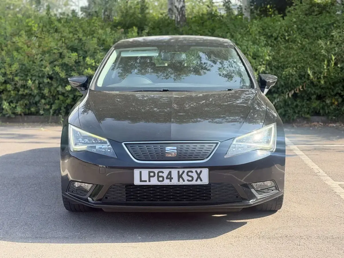 Used Seat Leon Ecomotive 110 HP (80 kW) 2015 Black Hatchback