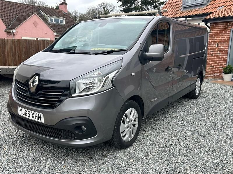 Used Renault Trafic 2015 Grey MPV