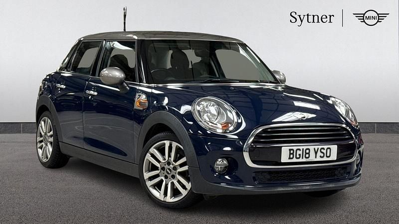Used Mini Cooper Seven 134 HP (98 kW) 2018 Blue Hatchback
