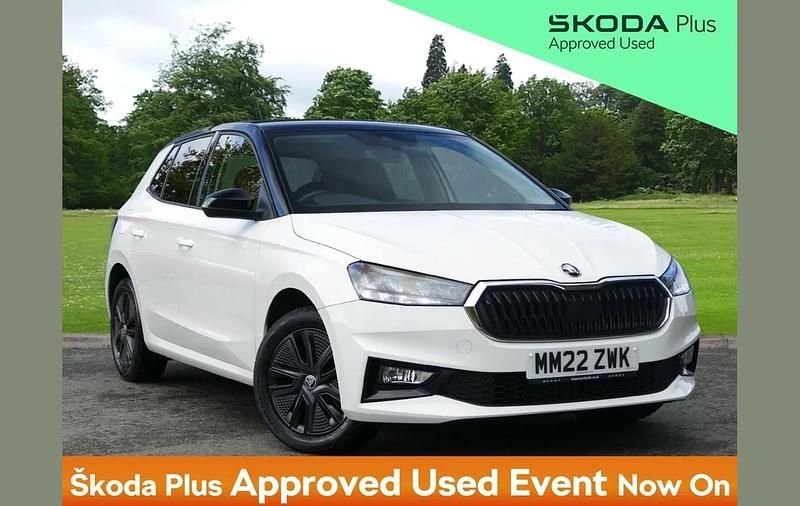 Candy white black magic pearl effect Used 2022 Skoda Fabia Colour Edition Hatchback | £14,995 (Fair price) - Image 1/4
