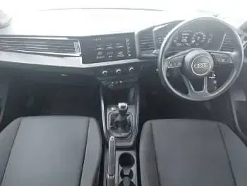 Used Audi A1 Design 95 HP (69 kW) 2022 White SUV