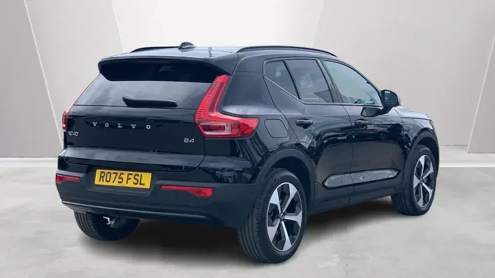 Used Volvo XC40 Plus 194 HP (142 kW) 2025 Black SUV