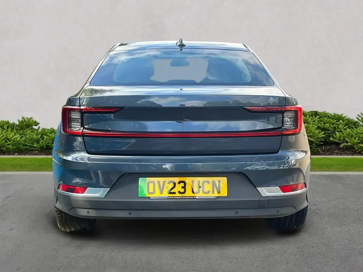 Begagnad Polestar 2 Long Range Single Motor 169 kW (231 HK) 2023 Blå Halvkombi