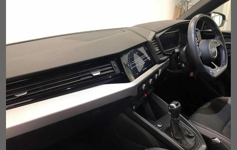 Used Audi A1 S-Line 94 HP (69 kW) 2022 Black SUV