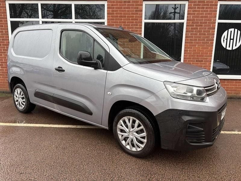 Used Citroën Berlingo 130 HP (95 kW) 2021 Grey MPV