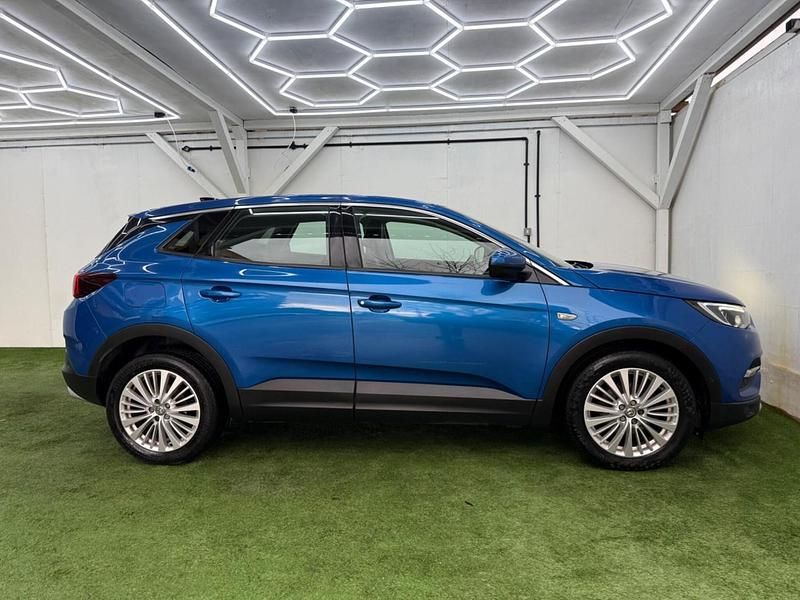 Used Vauxhall Grandland X S 130 HP (95 kW) 2019 Blue SUV