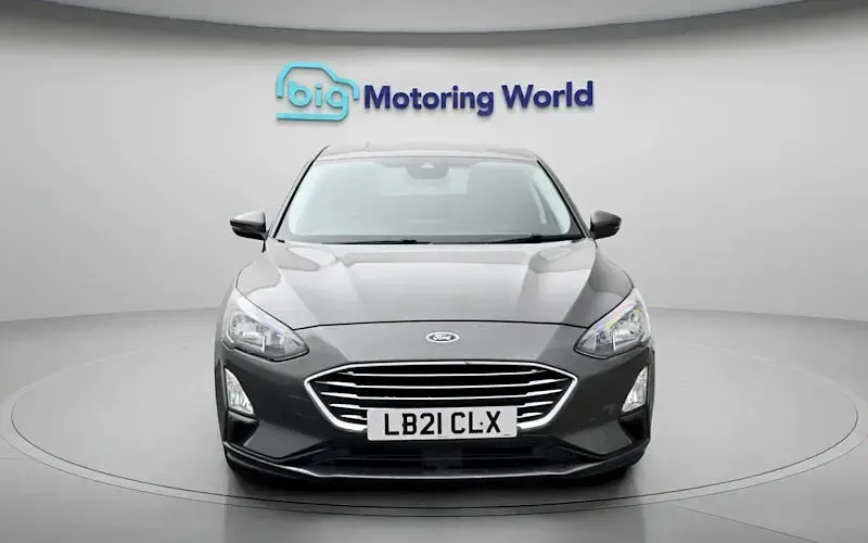 Used Ford Focus Titanium 125 HP (91 kW) 2021 Grey Hatchback