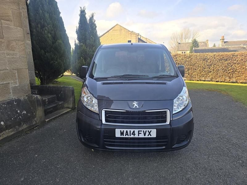 Used Peugeot TePee Comfort 2014 Grey MPV