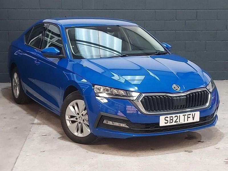 Used Skoda Octavia SE Technology 116 HP (85 kW) 2021 Blue Hatchback