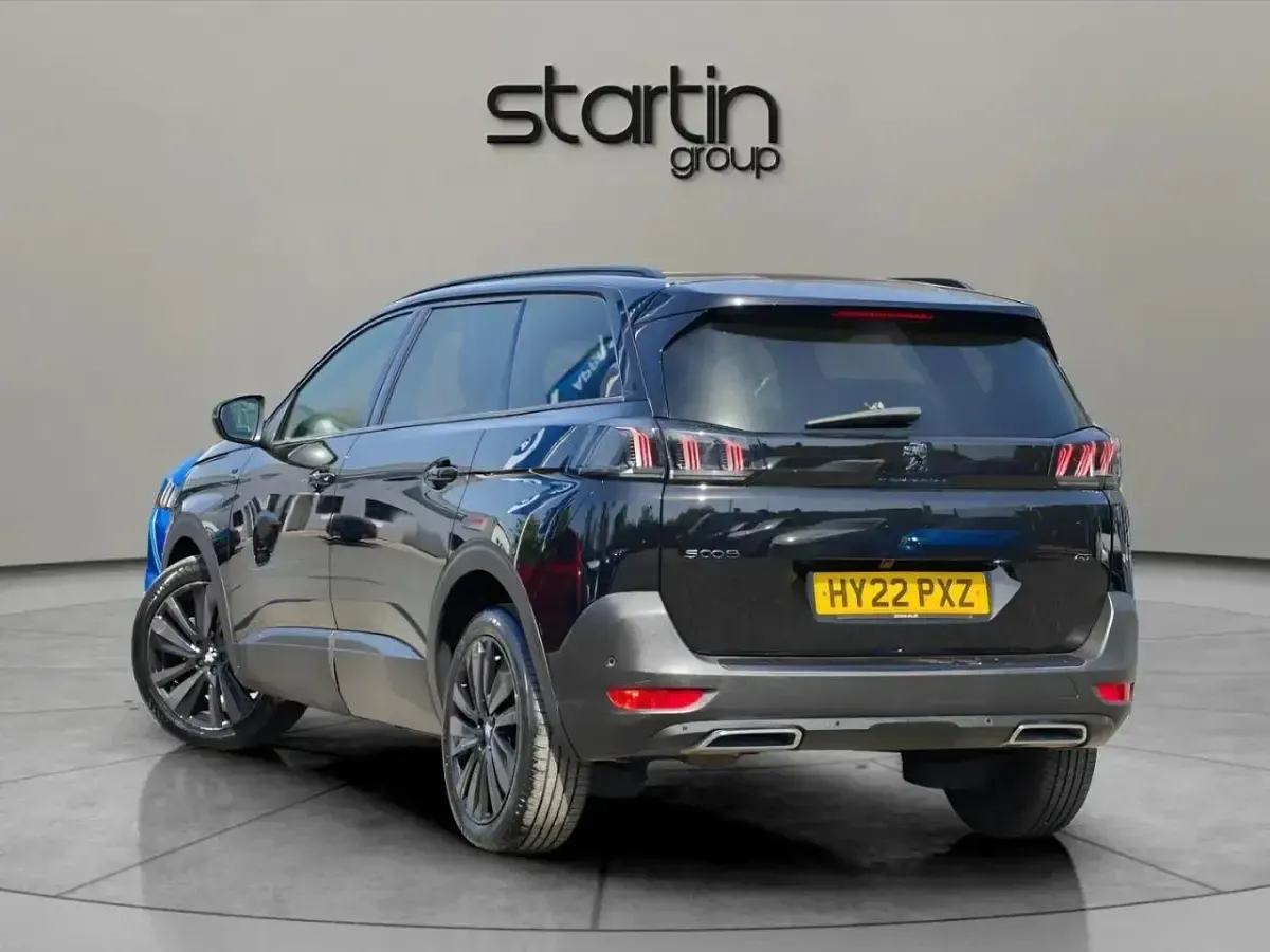 Used Peugeot 5008 GT 129 HP (94 kW) 2022 Black SUV