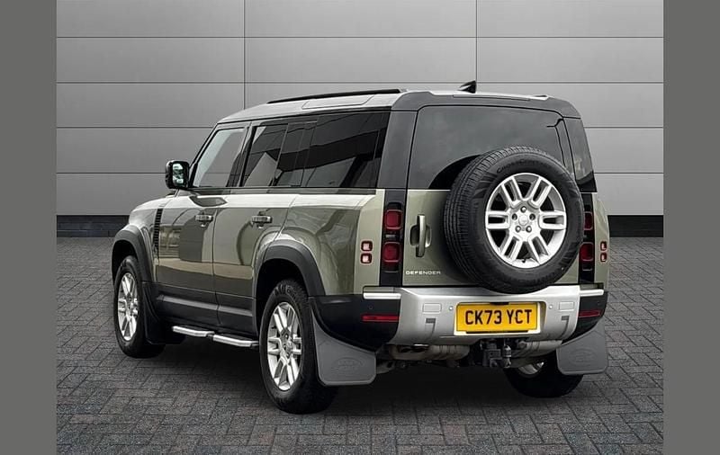 Used Land Rover Defender SE 246 HP (180 kW) 2023 Green SUV