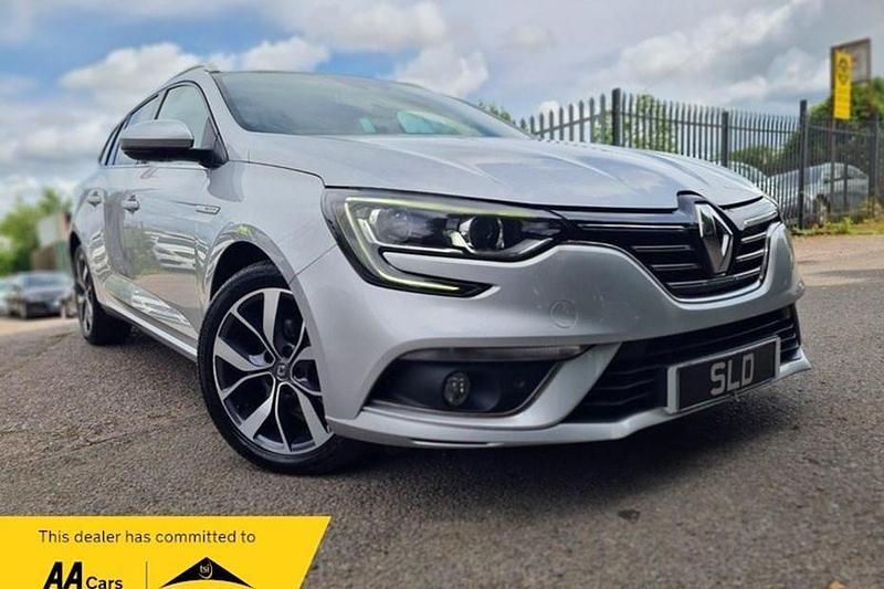 Used Renault Mégane IV Dynamique 110 HP (80 kW) 2017 Estate