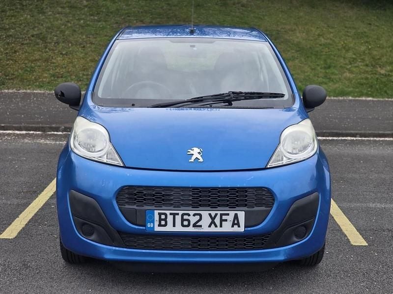 Used Peugeot 107 Access 68 HP (50 kW) 2012 Blue Hatchback