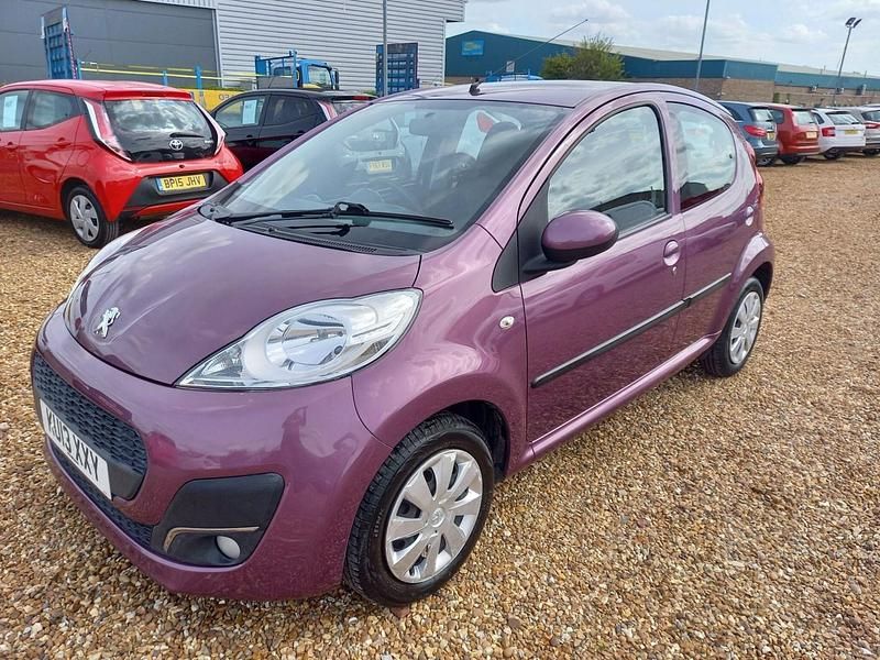 Used Peugeot 107 Active 68 HP (50 kW) 2013 Mauve/purple Hatchback