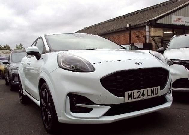 Used Ford Puma ST-Line X 125 HP (91 kW) 2024 White Hatchback