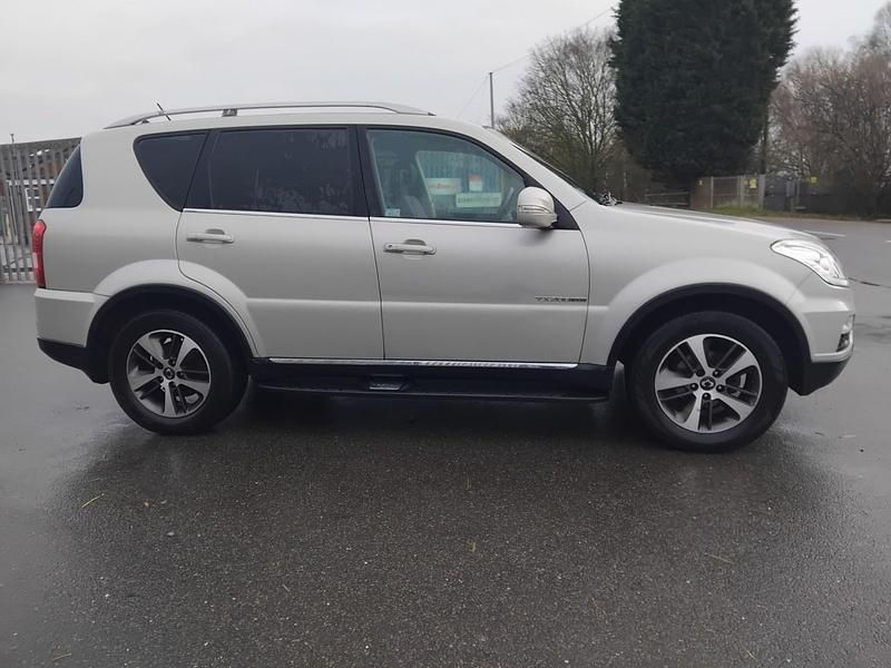 Used Ssangyong (KGM) Rexton 2014 White SUV
