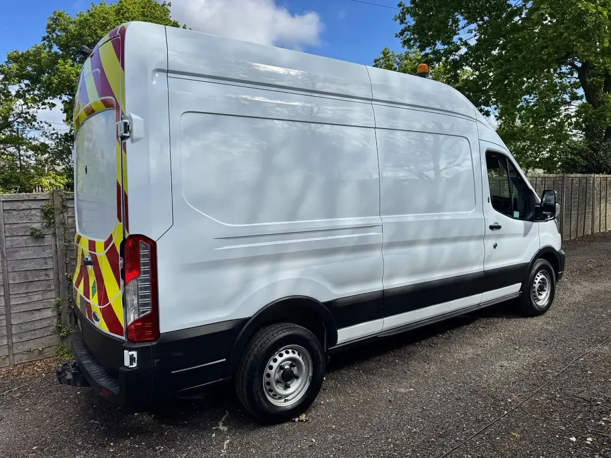 Used Ford Transit 130 HP (95 kW) 2022 White Van