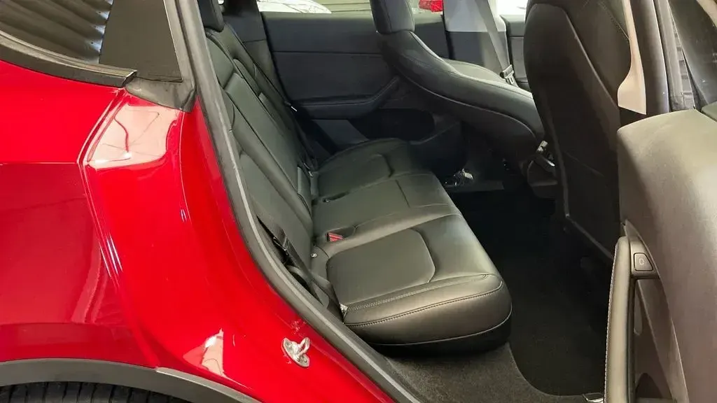 Used Tesla Model Y Performance 392 kW (534 HP) 2023 Red SUV