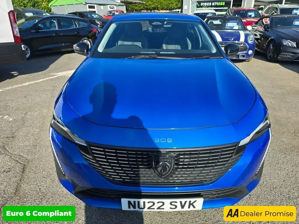 Used Peugeot 308 Allure Premium 130 HP (95 kW) 2022 Blue Hatchback