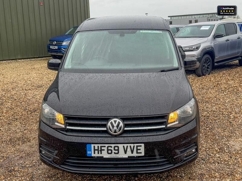 Used VW Caddy Highline 102 HP (75 kW) 2019 Black MPV
