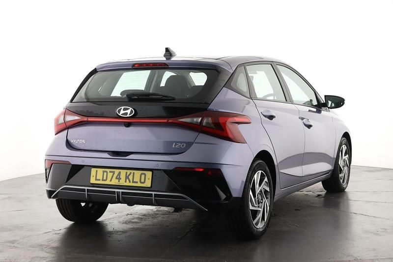 Used Hyundai i20 Advanced 90 HP (66 kW) 2024 Blue Hatchback