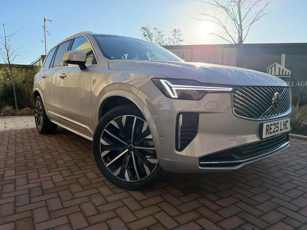 Used Volvo XC90 Ultra 455 HP (334 kW) 2025 Silver SUV