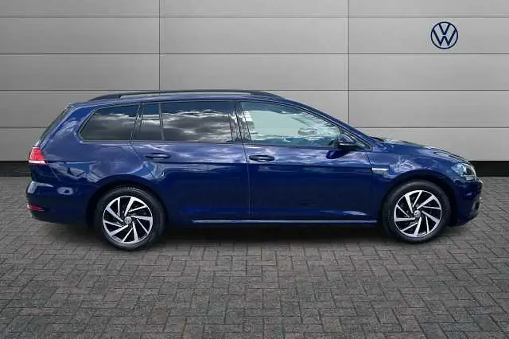 Used VW Golf VIII 130 HP (95 kW) 2020