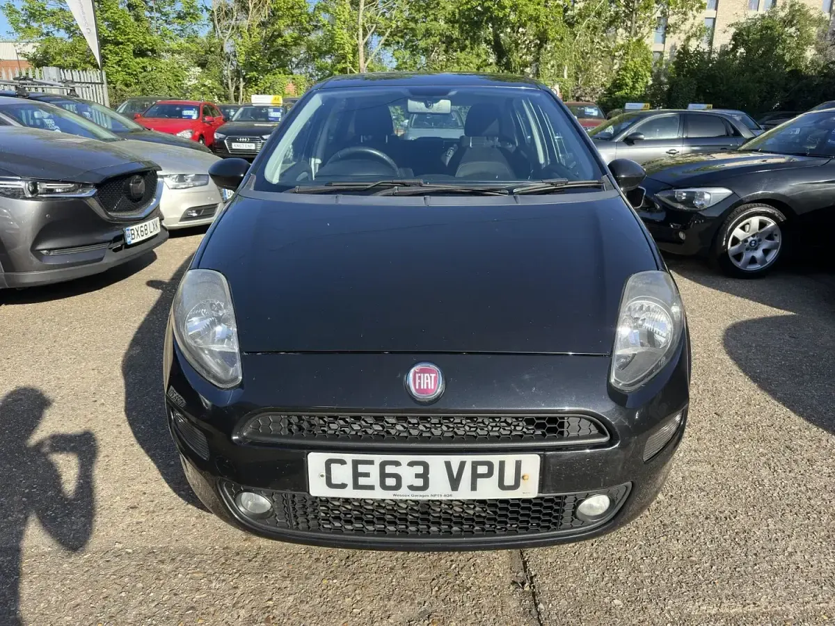 Used Fiat Punto Easy 77 HP (56 kW) 2013 Black Hatchback