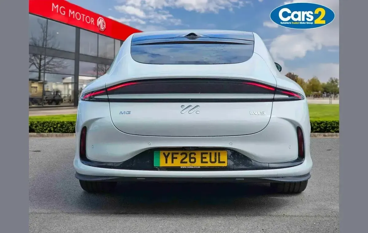 New MG IM5 300 kW (408 HP) 2026 White Hatchback