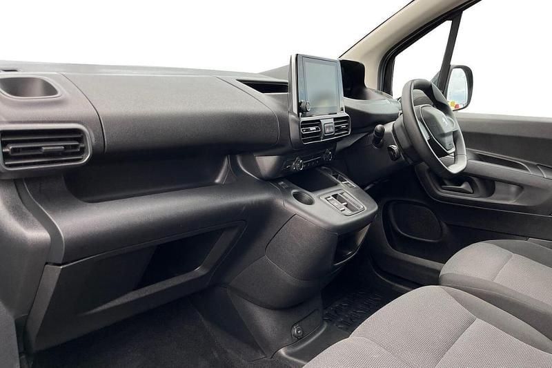 Black Used 2022 Peugeot Partner S Van | £12,995 (Fair price) - Image 1/4